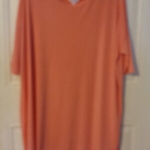 LuLaRoe Coral Top